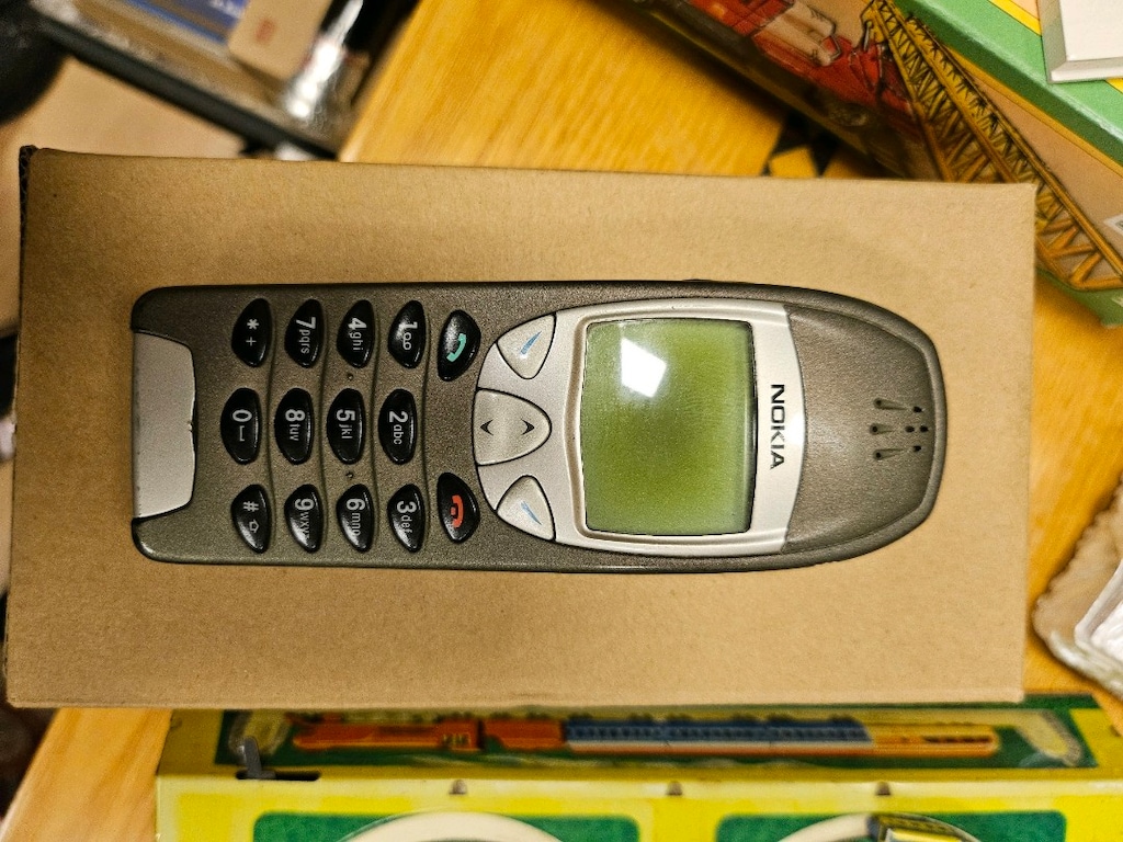 ANTİKA CEP TELEFONU KOLEKSİYONU - 4