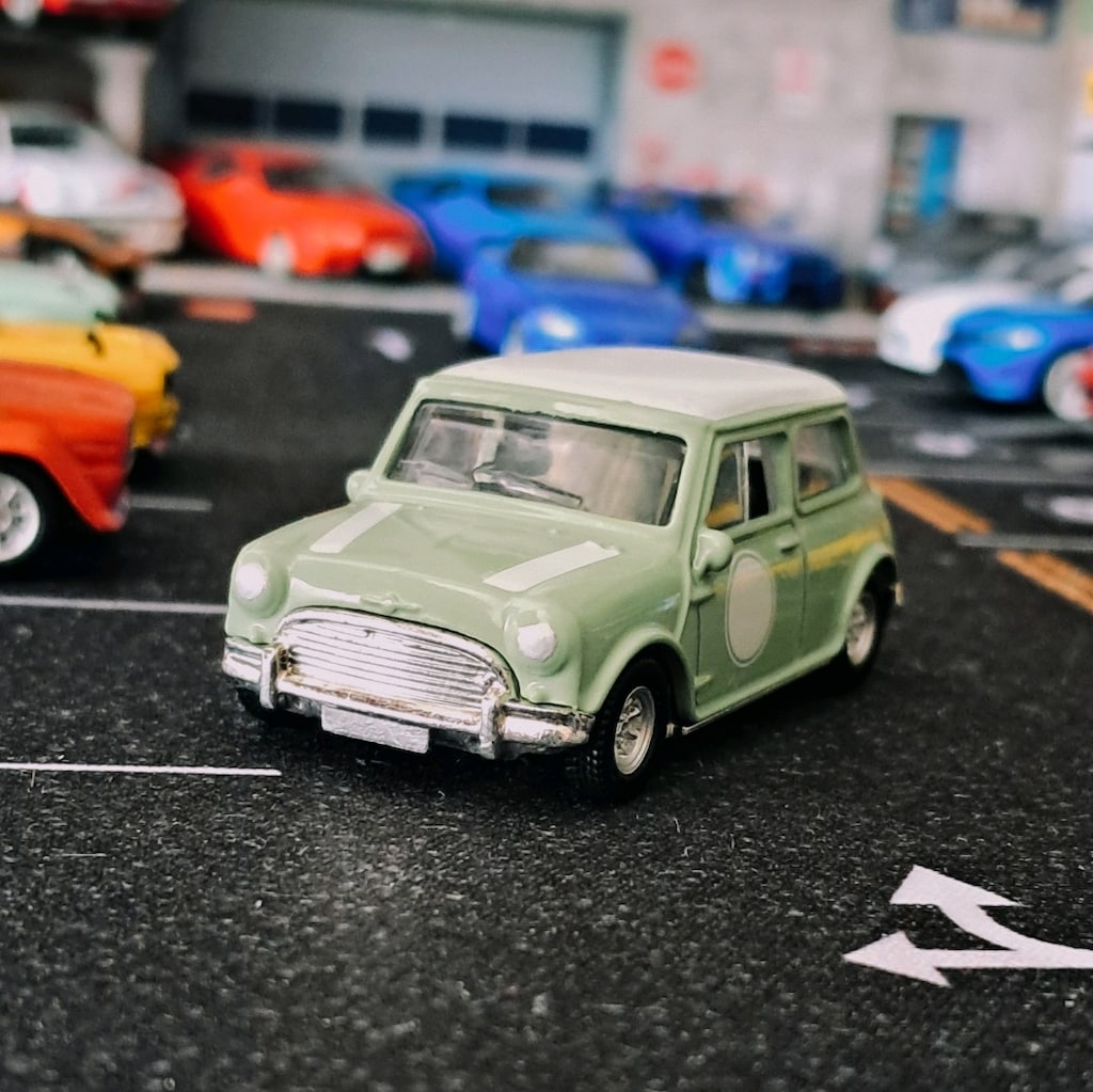 Mini Cooper classic custom hotwheels premium diecast - 2