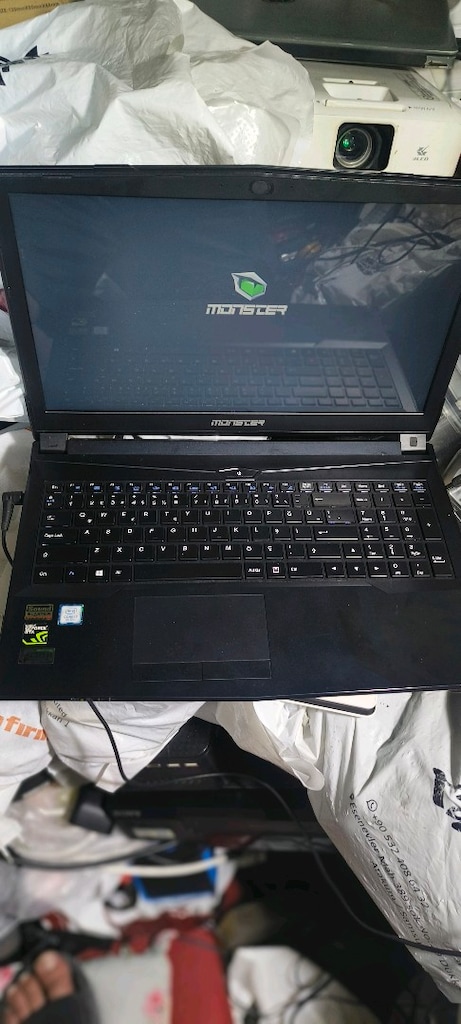monster abra a5 v11.1.2 250ssd 16 ram 4 GB gardik kartı - 6