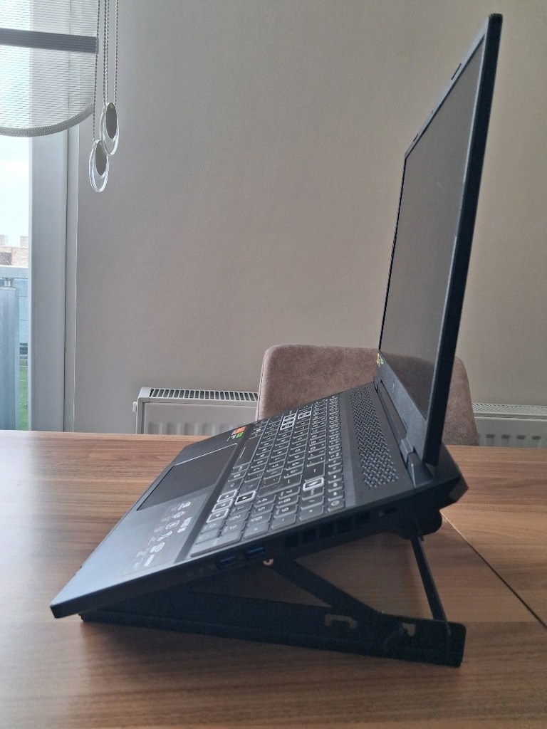 ACİL / TEMİZ Acer Nitro 16 AN16-41 RTX 4070 / 32 GB RAM / 1.5 TB SSD - 2
