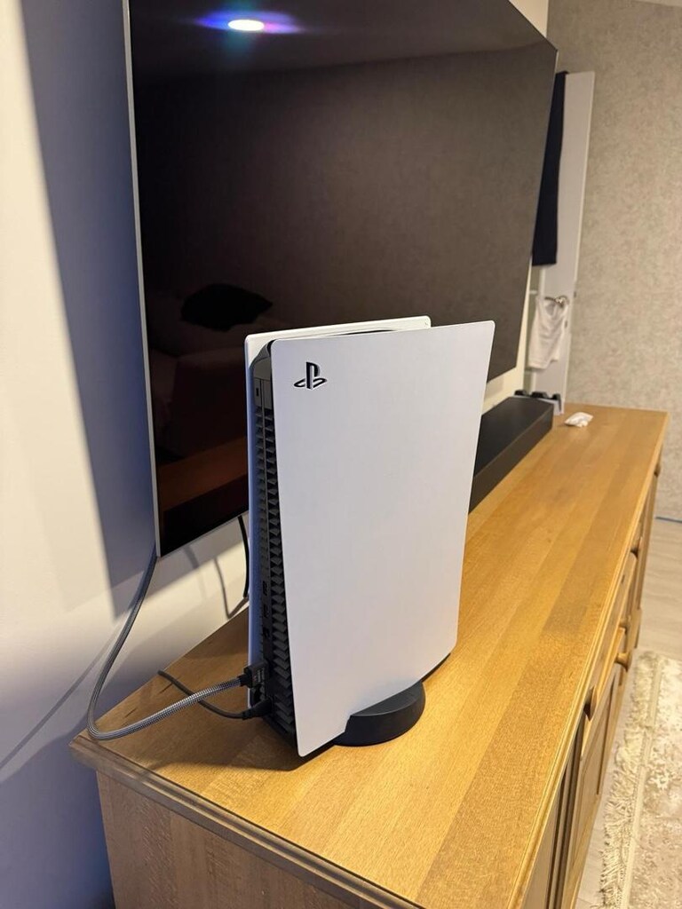 Ps5 ve 2 adet Dualsense - 2