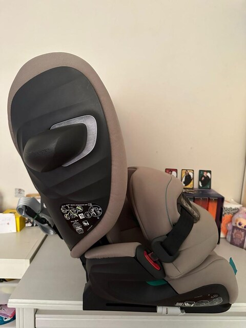cybex pallas G isize 9/50 kilo aralığı icin uygun isofixli oto koltuğu