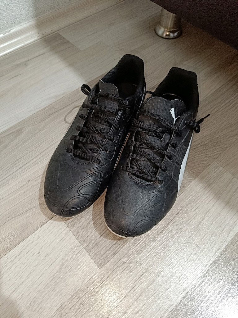 Orjinal Puma monarch krampon 42.5 numara