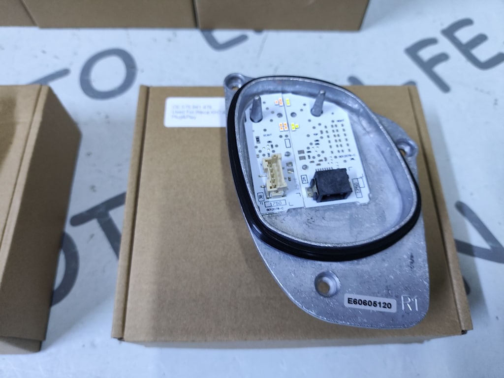 SEAT ATECA SAĞ KÖŞE MODÜL LED FAR BEYNİ 575941476 575 941 476 - 4