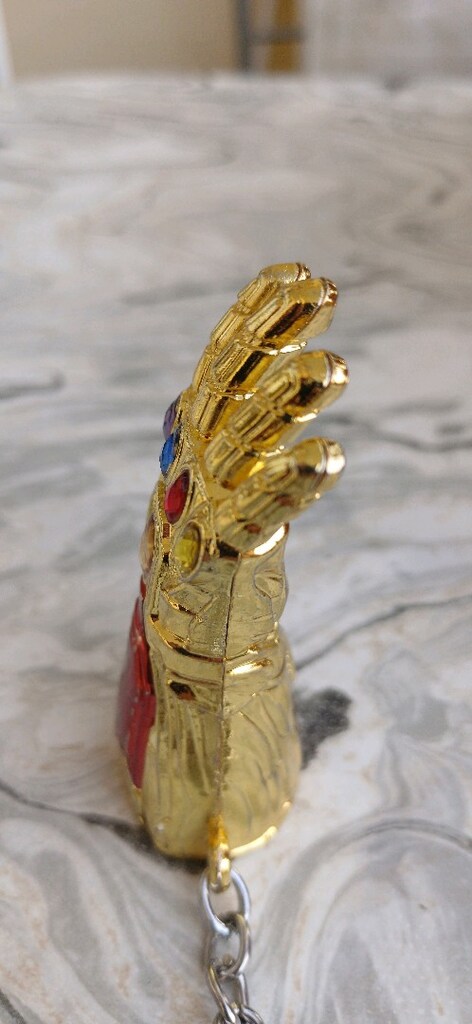IRONMAN SONSUZLUK ELDİVENİ ORJİNAL MARVEL ANAHTARLIK SIFIR ÜRÜNDÜR - 4