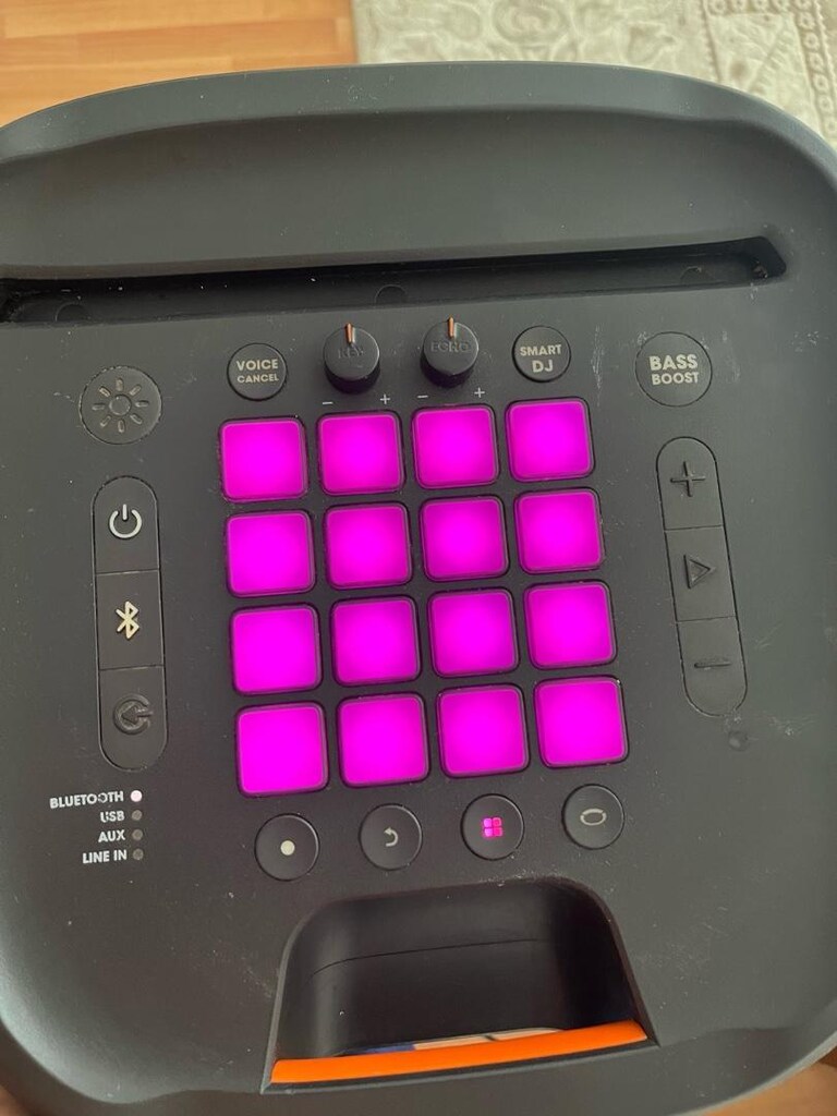 JBL - 8