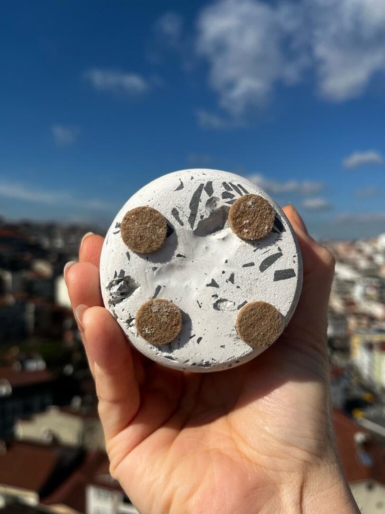 Beton Saksıda Renkli Mum - 4