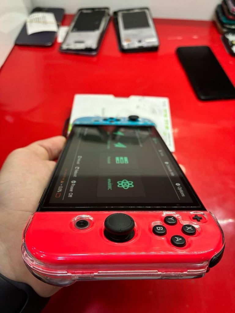 UYGUNA ÇİPLİ 128GB NİNTENDO SWİTCH OLED - 3