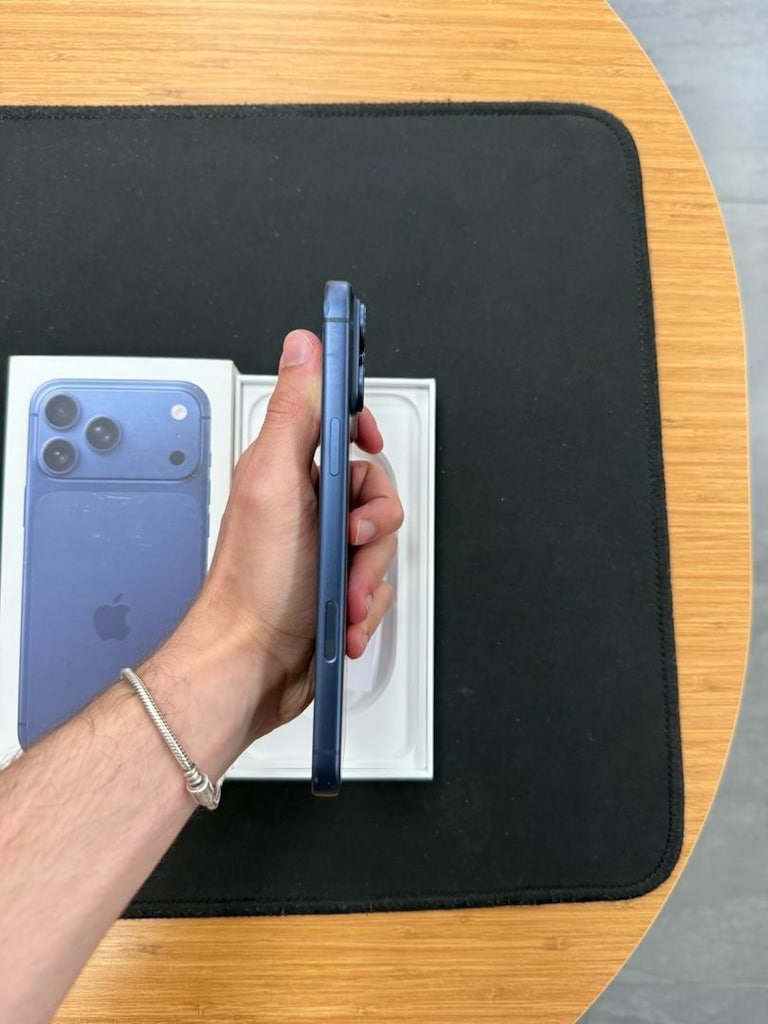 İphone 17 Pro Max 256 Gb Mavi Renk - 3