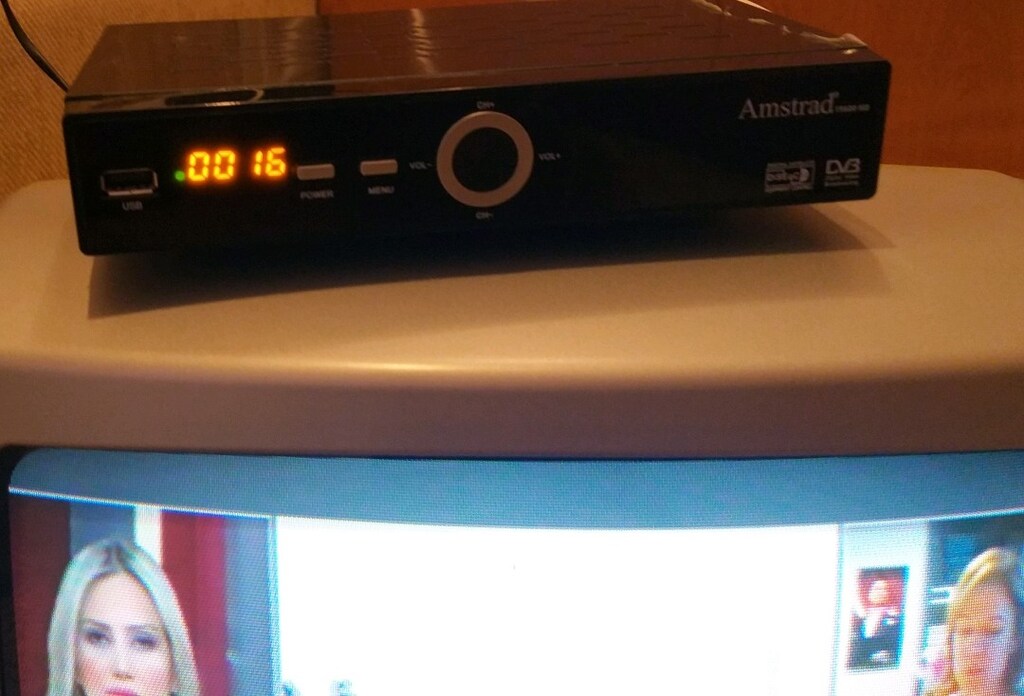 HDMI Girişli Digital Uydu Alıcı Kanallar Yüklü Kumandası var Sıfırürün - 2