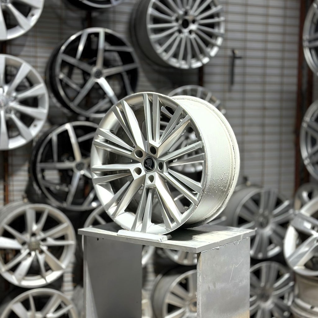 19 inç 5x112 Skoda Superb-Octavia Laurin Klement Takım 2. El - 3