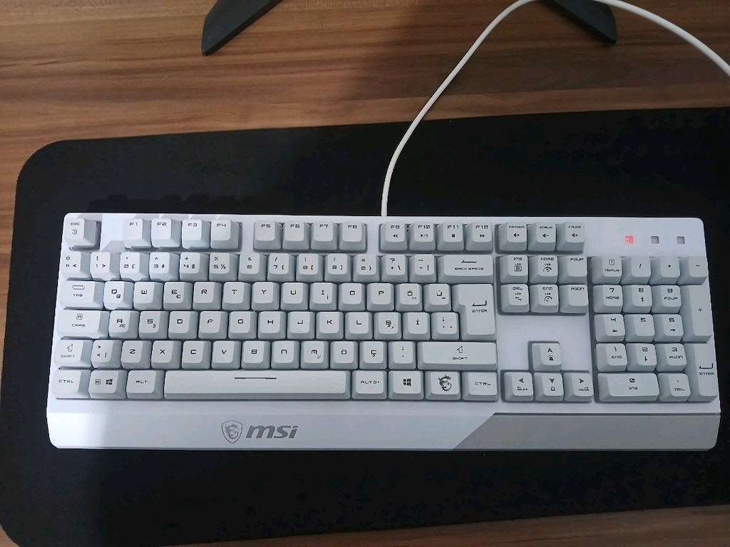 MSİ Vigor GK30 Beyaz RGB Klavye - 2
