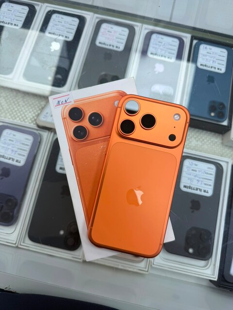 iPhone 17 Pro 256/1 YD PİL100 DEVİR 10 SIFIR AYARINDA 10 GÜNLÜK