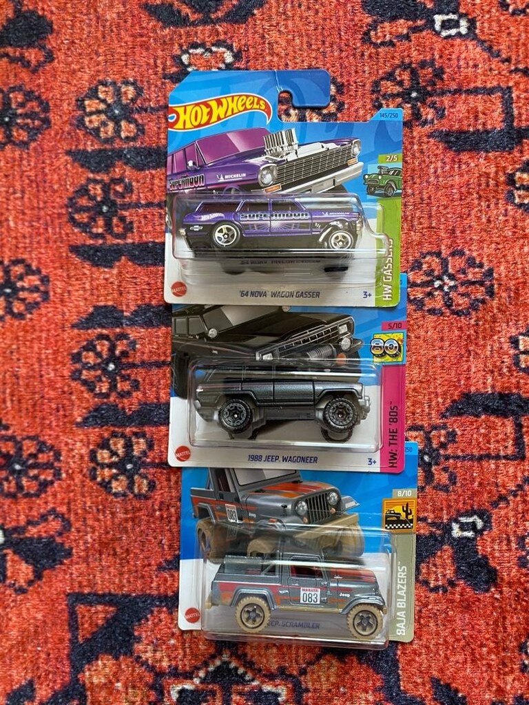 HOTWHEELS - 15