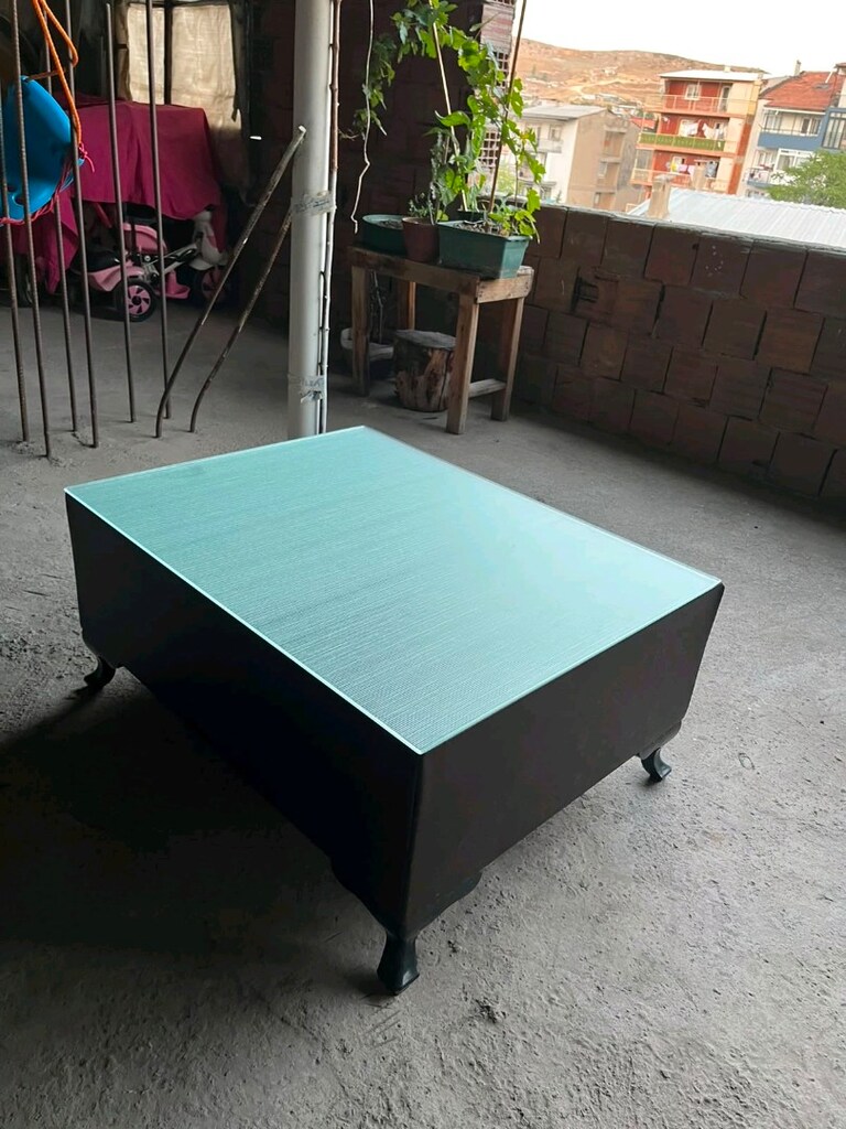 RESIMDE GÖRÜNDÜĞÜ GİBİ ORTA SEHPA - 2