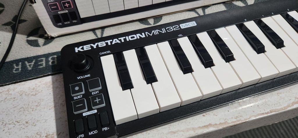 M-Audio Keystation Mini 32 Tuş - Midi Klavye - 2