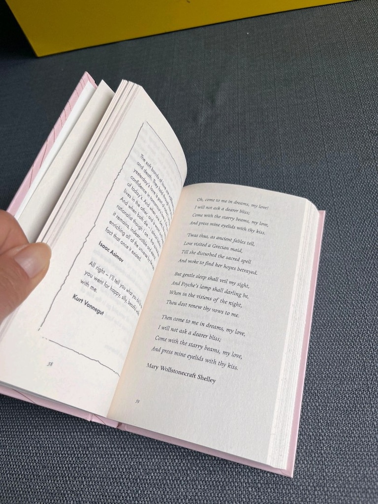 Hümanist Wedding İngilizce Kitap - 2