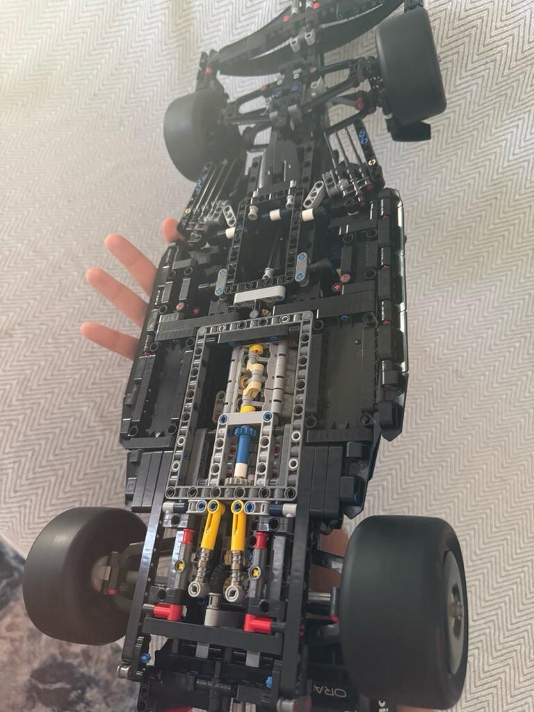 REDBULL RB19 F1 - 5