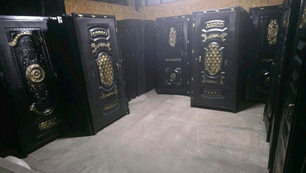 demir depo kapıları - 2