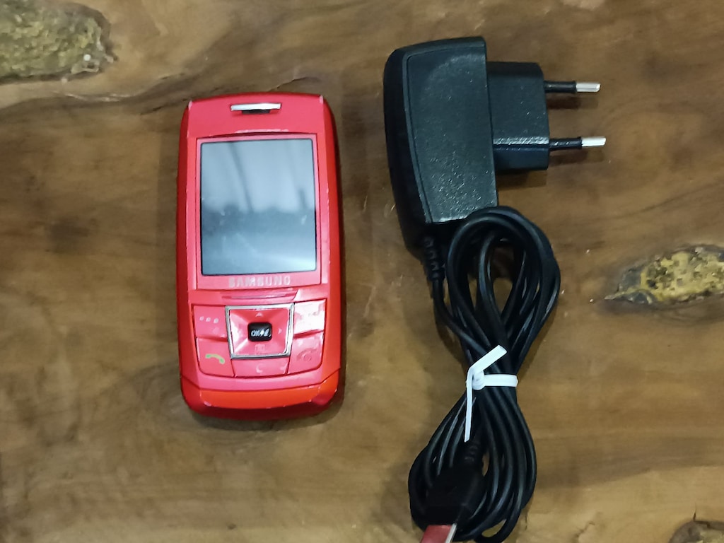 SAMSUNG CEP TELEFONU - 5