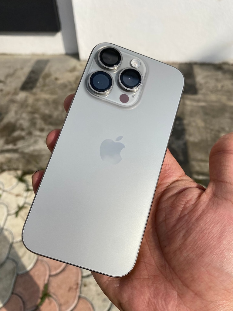 İPHONE 15 PRO ÇİFT FİZİKİ SİM BAYANDAN KUTULU 128 GB - 2