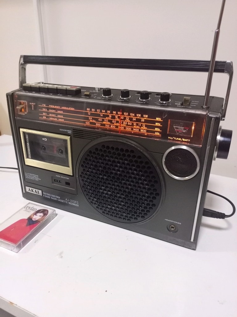 ANTİKA AKAİ RADYO KASETÇALAR - 2