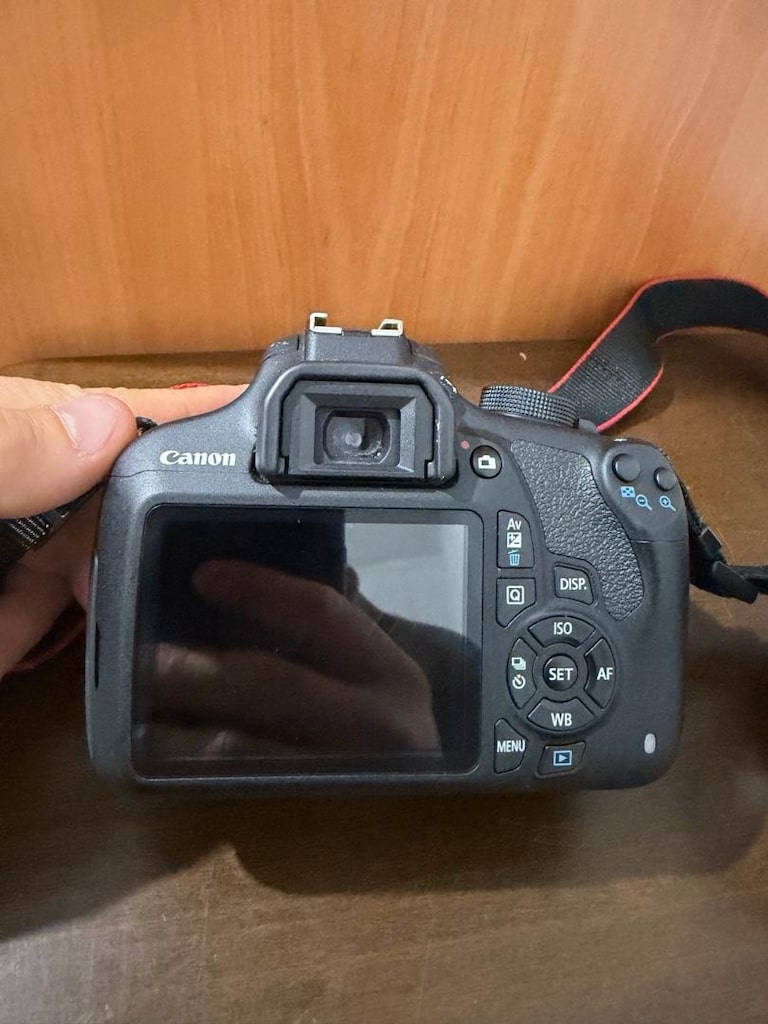 Canon EOS 1200D fotoğraf makinesi - 5