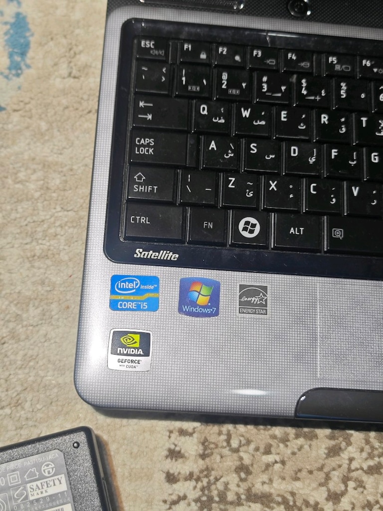Toshiba Satellite L730 Laptop intel i5 - 12