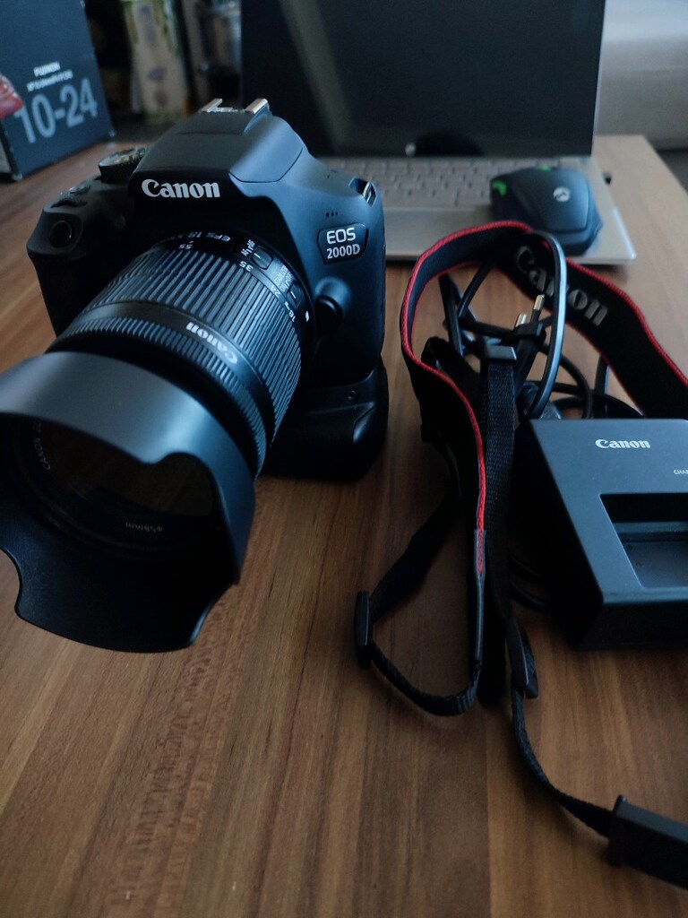 Canon eos 2000d 18-55mm stm - 2