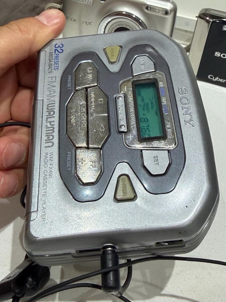 SONY WALKMAN WM-FX491 RADIO KASET PLAYER - 10