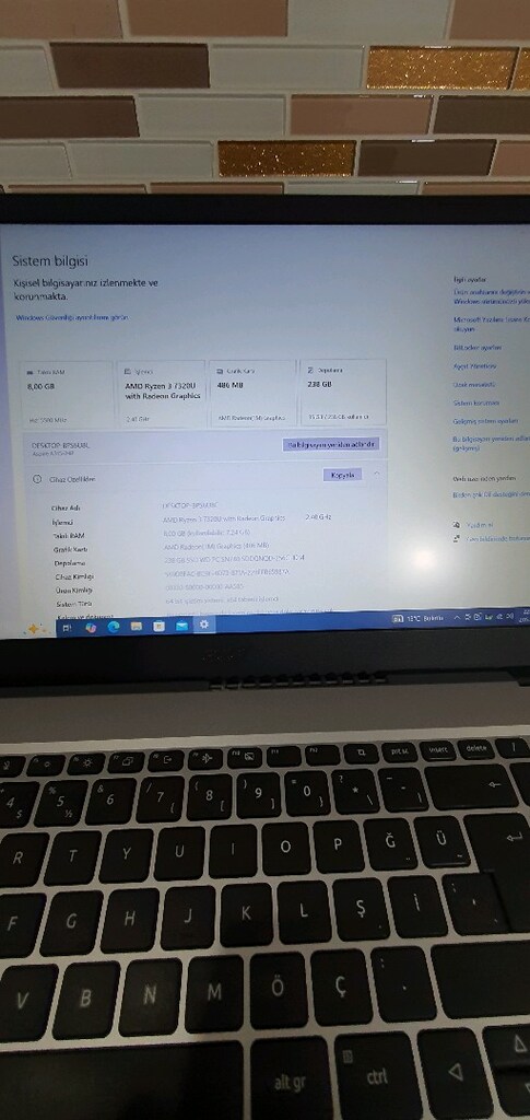 Garantili Acer Aspire 3 Ryzen 3 7320U / 8GB RAM / 256GB SSD - 4