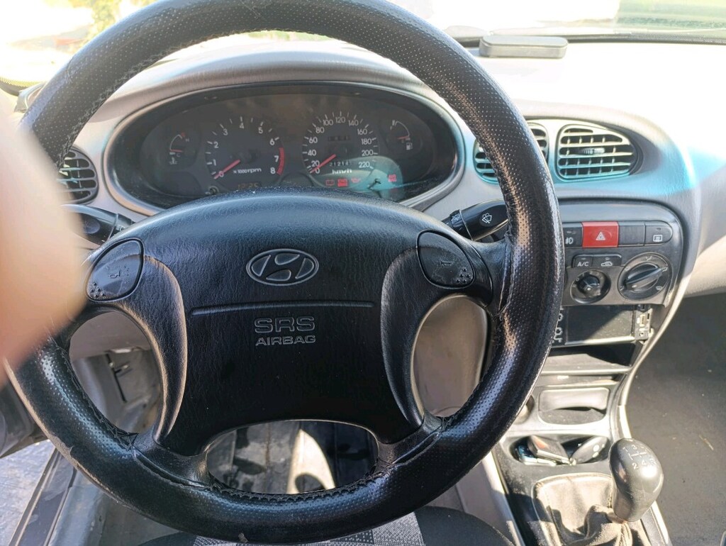 Hyundai Elantra - 7