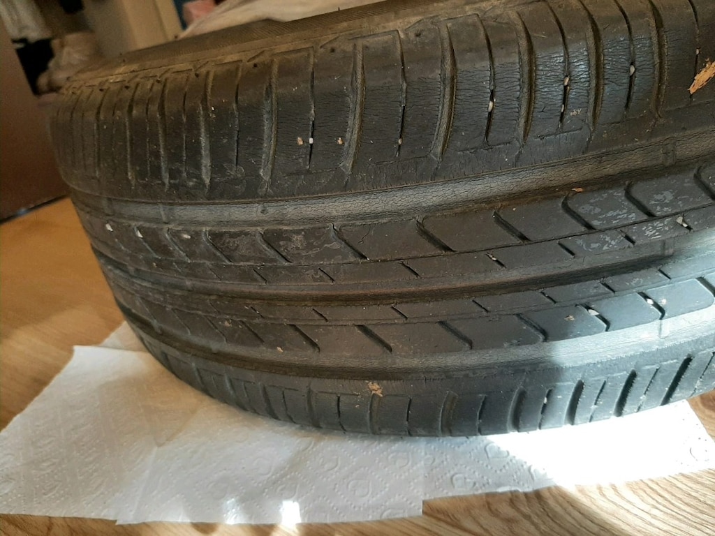 Lastik Bridgestone 205 55 16 - 5