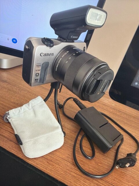 canon eos m