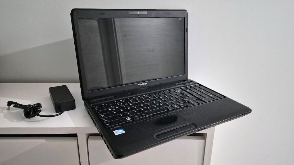 Sıfır gibi Laptop 256gb 15.6 inç jelatinleri duruyor mükemmel - 2
