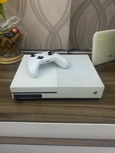 XBOX ONE S