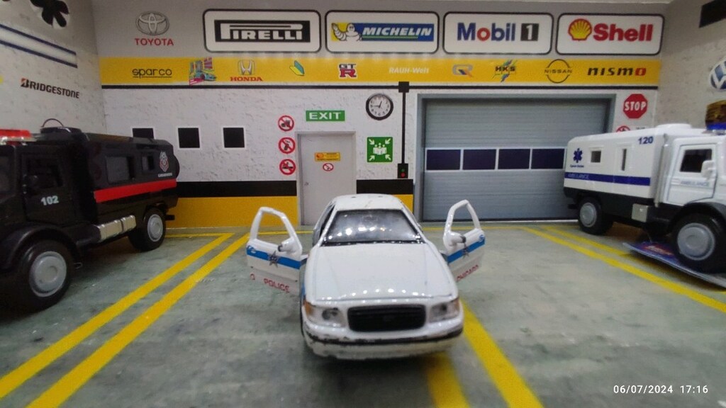 Ford Victoria polis arabası modeli metal diecast oyuncak araba - 5