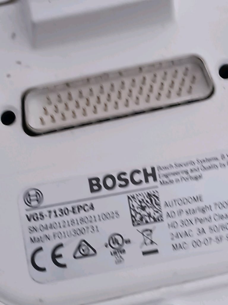 Bosch VG5-7130-EPC4 0.9 Megapiksel Askılı İç/Dış Mekan PTZ Dome Kamera - 3