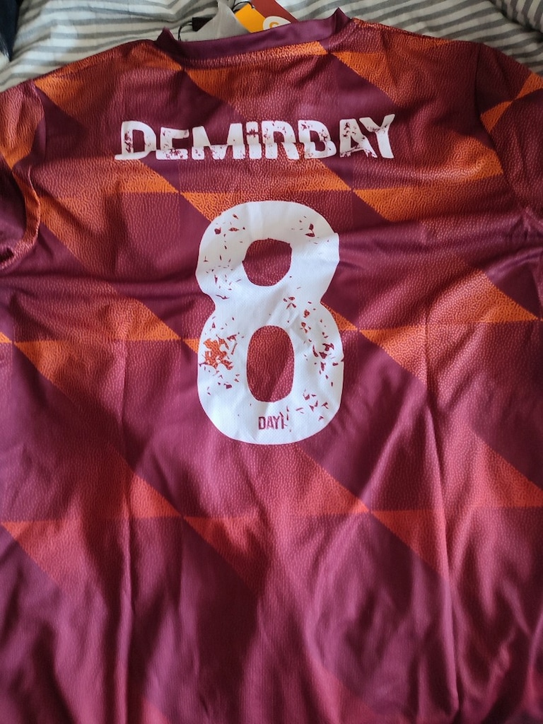 Gsstore Kerem demirbay forma - 2