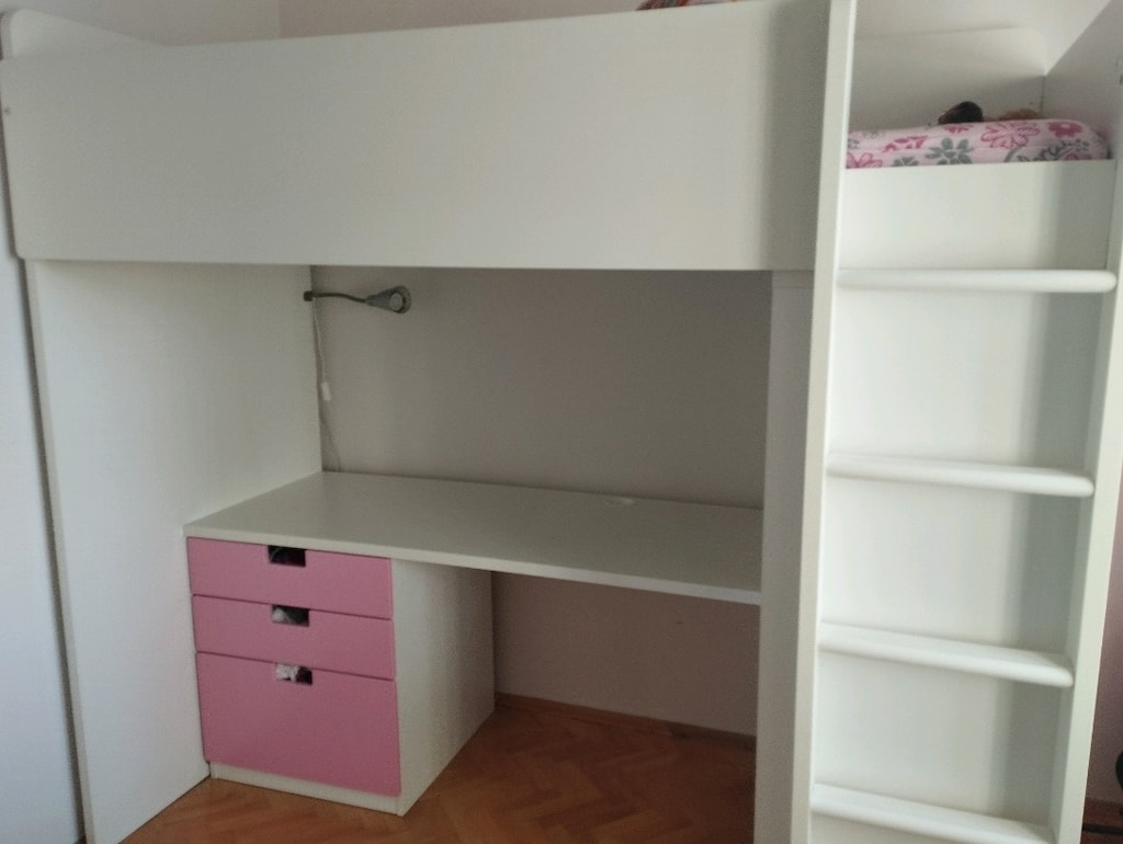 Acil satılık Ikea ranza masa dolap seti - 2