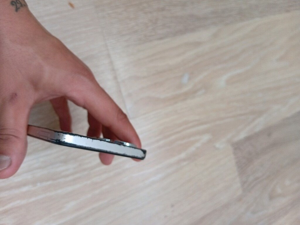 REALME - 3