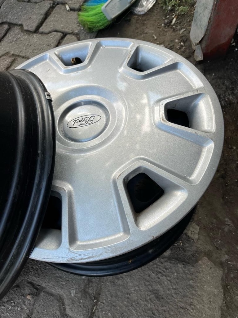 ford jantı 15x6 - 11
