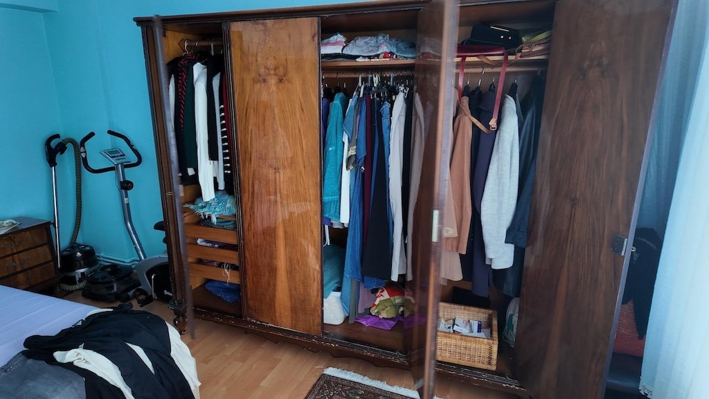 Gardrop ve Aynalı çekmeceli puflu konsül - 2