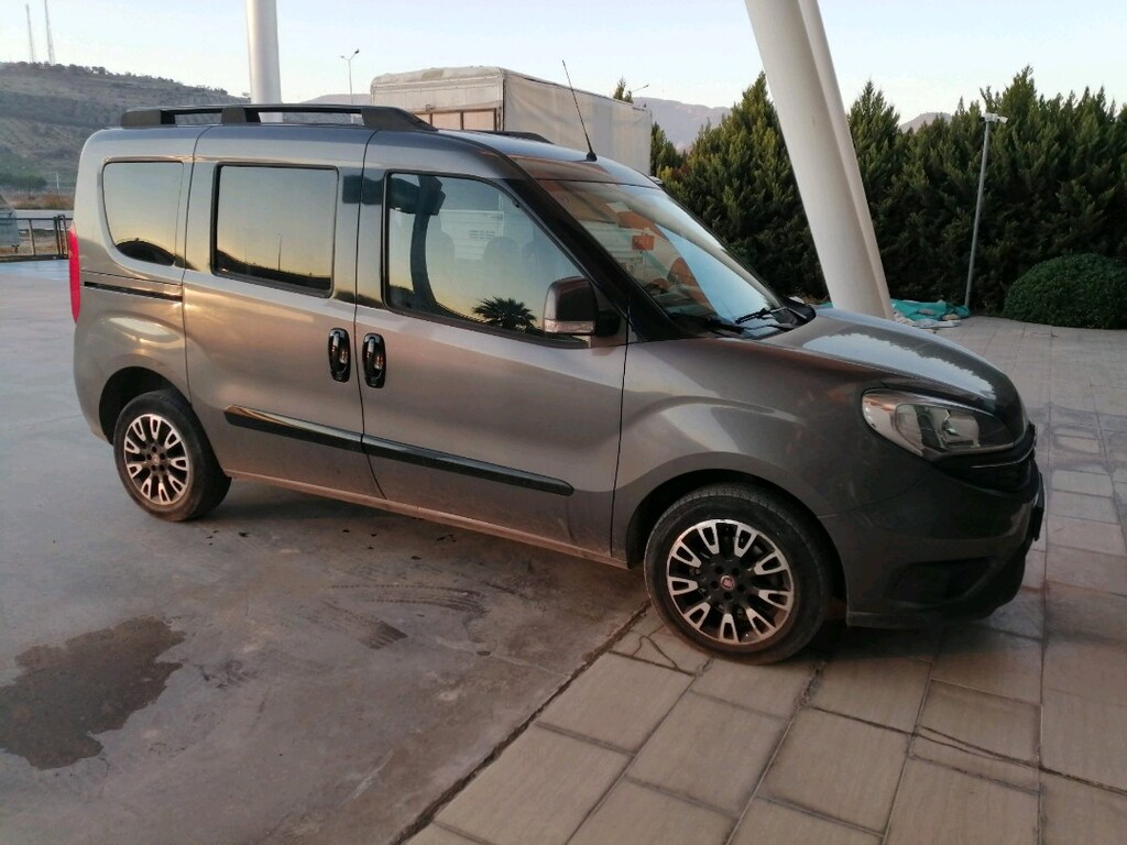 Fiat Doblo premium 2017 model 1.3 motor 58000 km temiz kazasiz. - 2