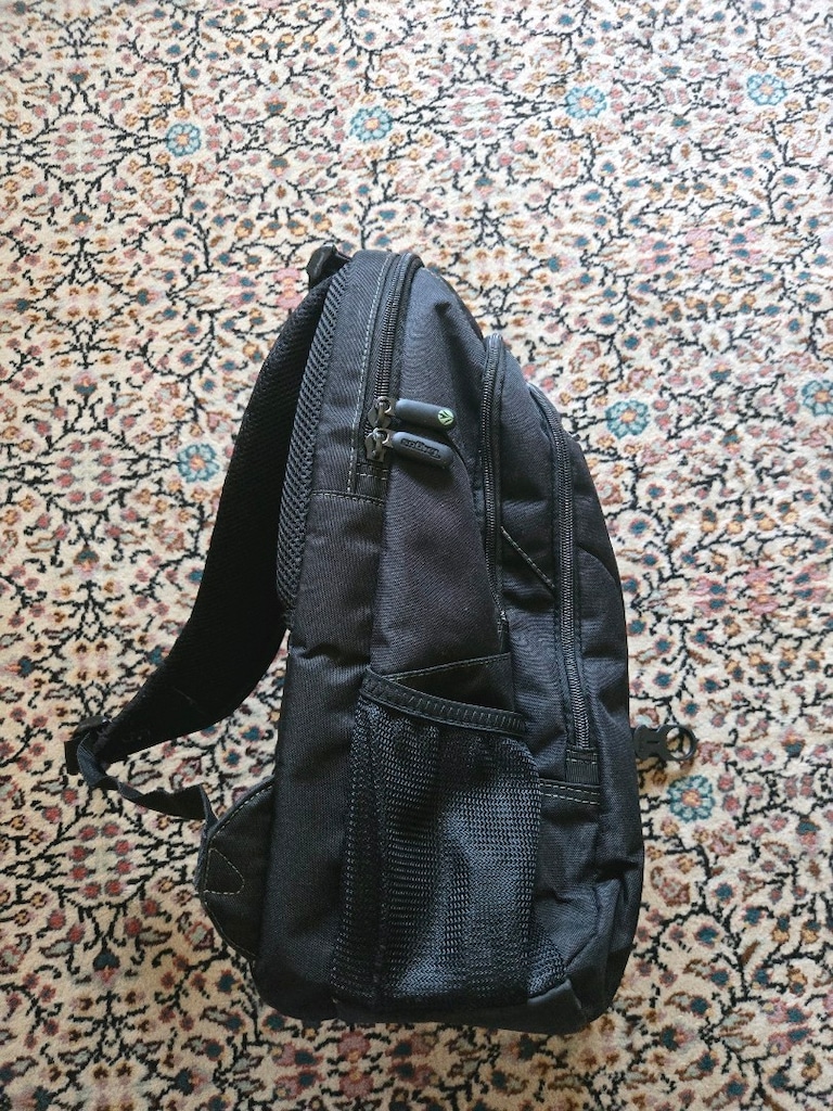 Targus TPP013EU 15.6" Laptop Sırt Çantasi - 4