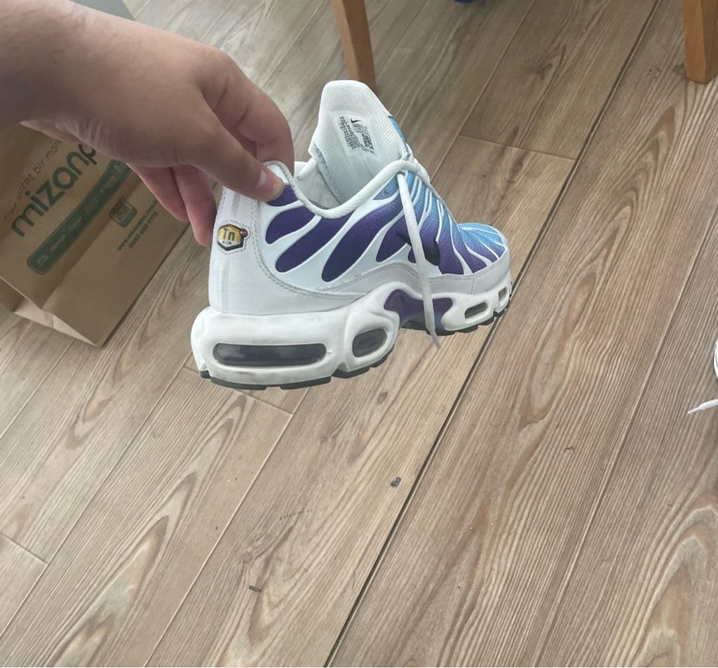 Temiz kullanılmış Nike Tn son sezon faturalı 44 numara - 2