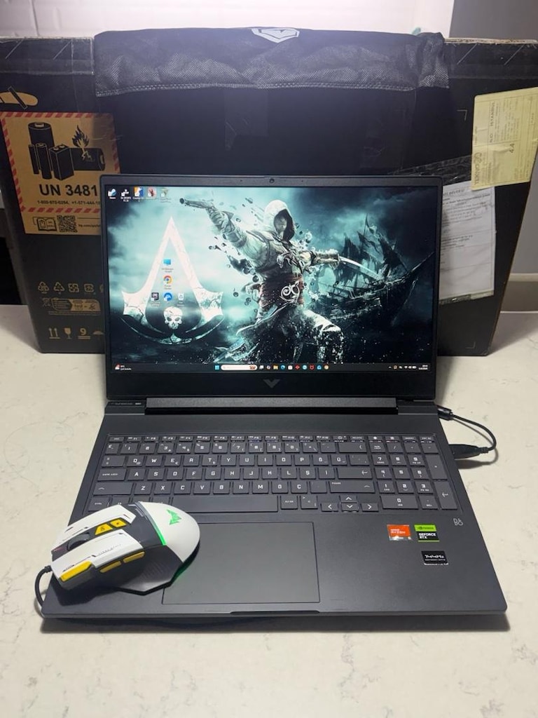 HP VİCTUS RTX4050 RYZEN İŞLEMCİ TEMİZ KUTULU CİHAZ TELEFON TAKASI OLUR - 4