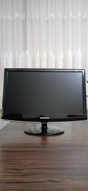 Samsung Monitör