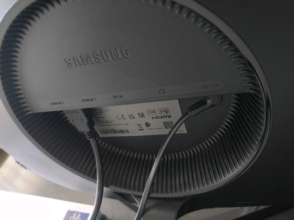 Samsung CRG 5 Curved oyuncu monitoru - 4