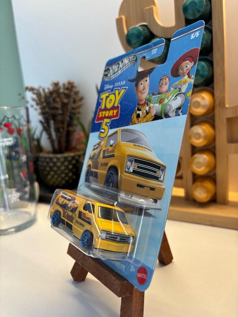 Hot Wheels Toy Story 5 ‘77 Dodge Van Metal Şase - 4